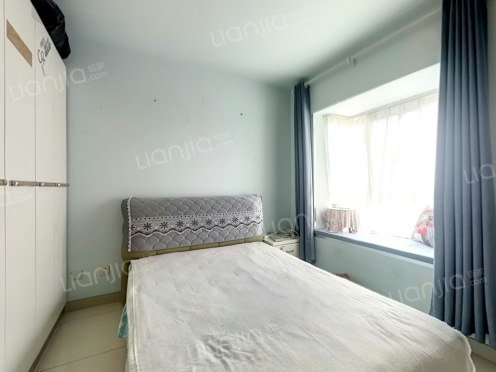 合租·阳光地中海 3居室 东卧