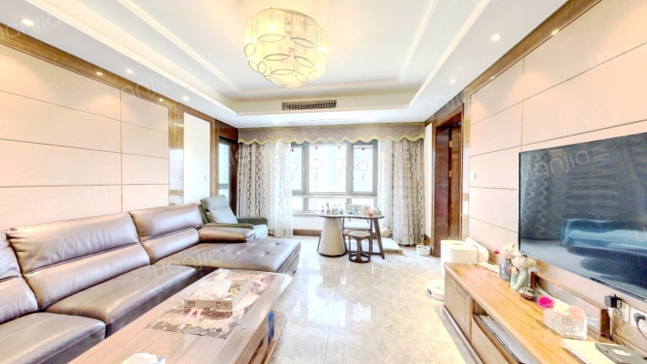 恒大翡翠华庭A区二手房实景图