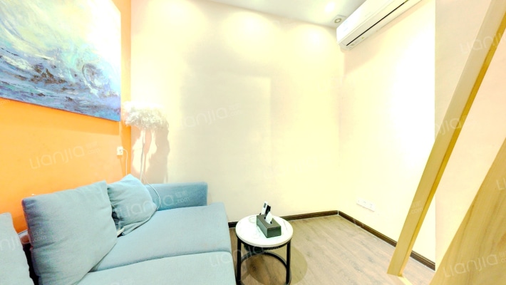 三季云城SOHO二手房实景图