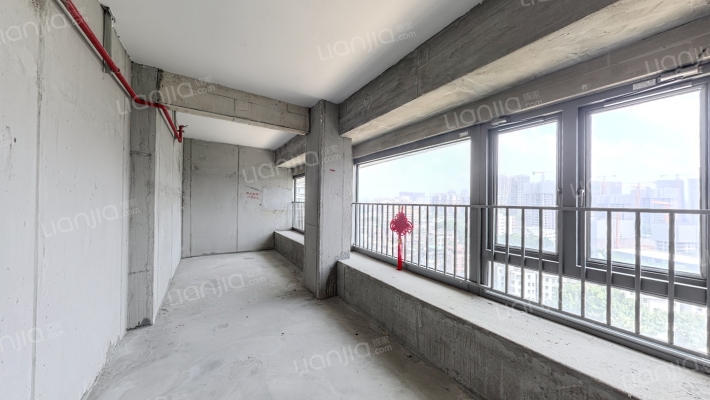 信达金茂广场二手房实景图