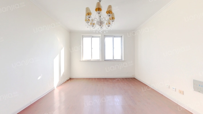 高山华府二手房实景图