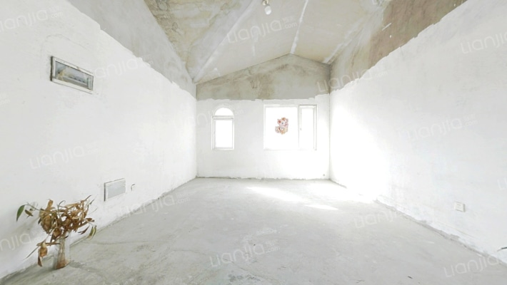 清华大溪地二号院二手房实景图