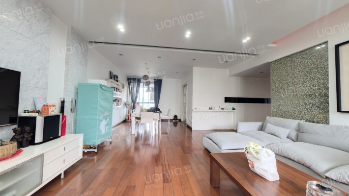 蓝岸B区二手房实景图