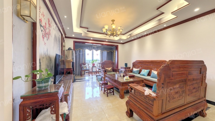 乐湾国际.依山云墅二手房实景图