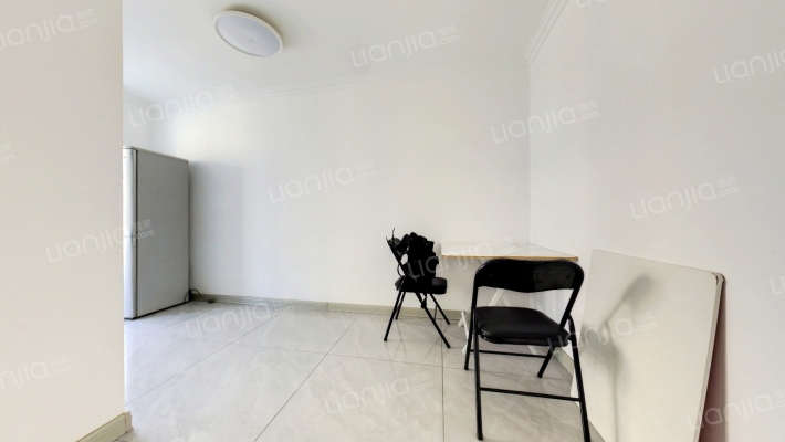 建大一期二手房实景图