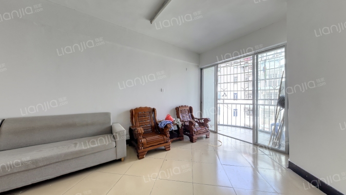 海洋广场二手房实景图