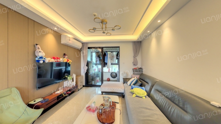 中海世茂府二手房实景图