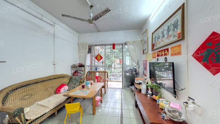 诗宁别墅二手房实景图