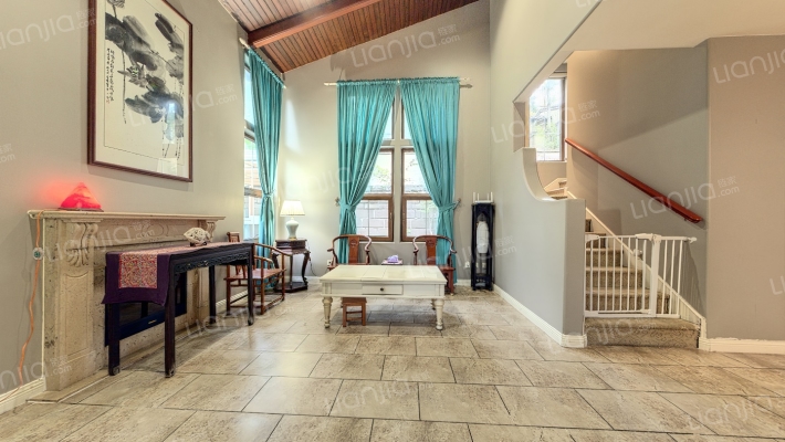 麓山国际逸翠谷二手房实景图