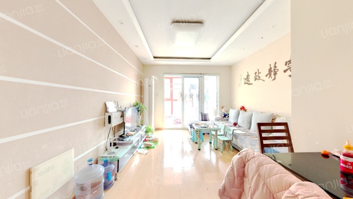 青特小镇C区二手房实景图