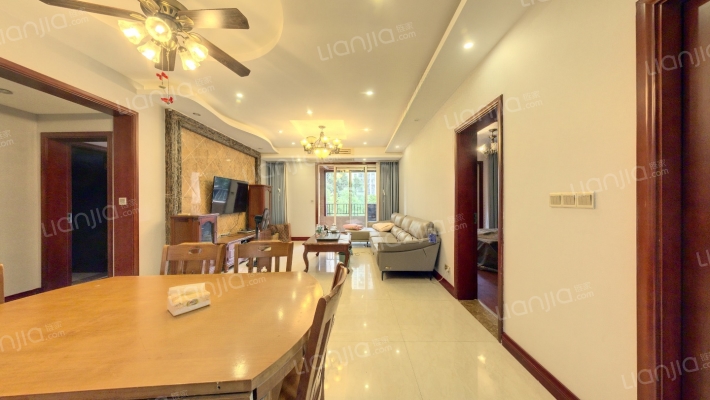 金科廊桥水乡D区二手房实景图