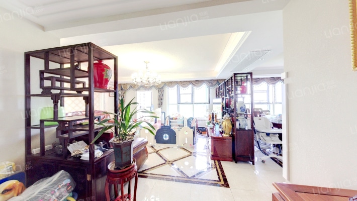 南山世纪华庭二手房实景图