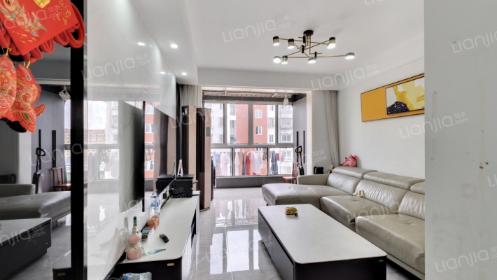 爱博六村二手房实景图