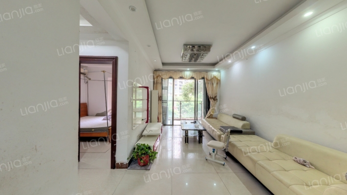 假日花园二手房实景图