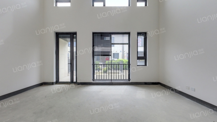 东滩云墅二手房实景图