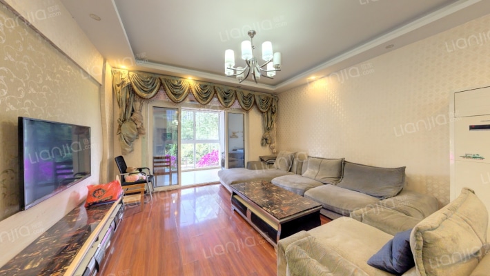 东海阿特豪斯二手房实景图