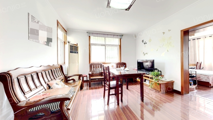 揽月山庄二手房实景图