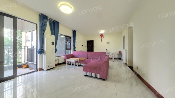 花样年龙年中心三期二手房实景图