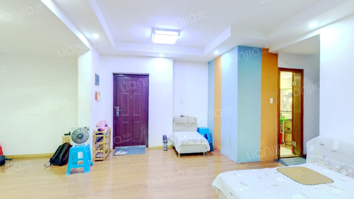 蓝色港湾二手房实景图