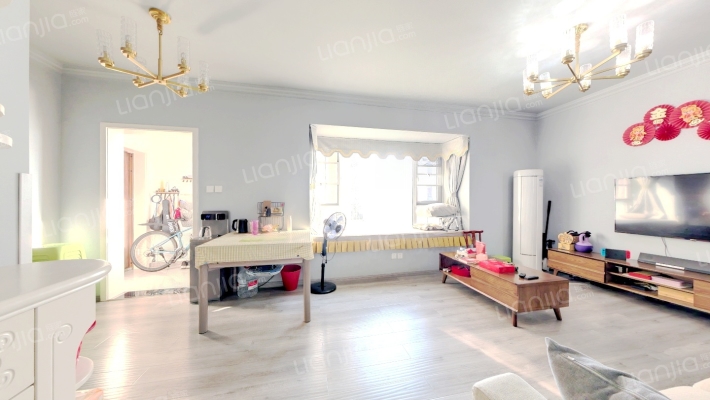 金河谷五期二手房实景图