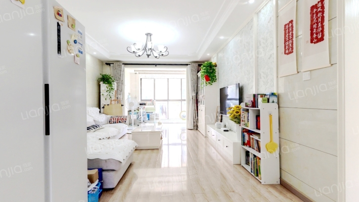 奕淳绿园二手房实景图