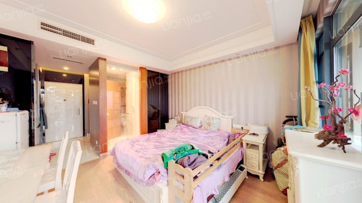 培罗成广场非凡公寓二手房实景图