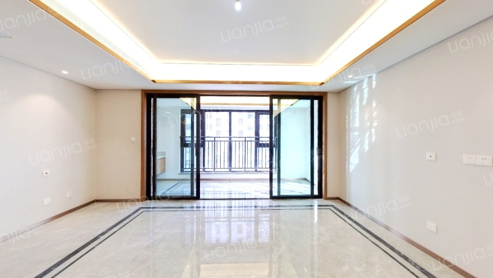 龙居华府二手房实景图