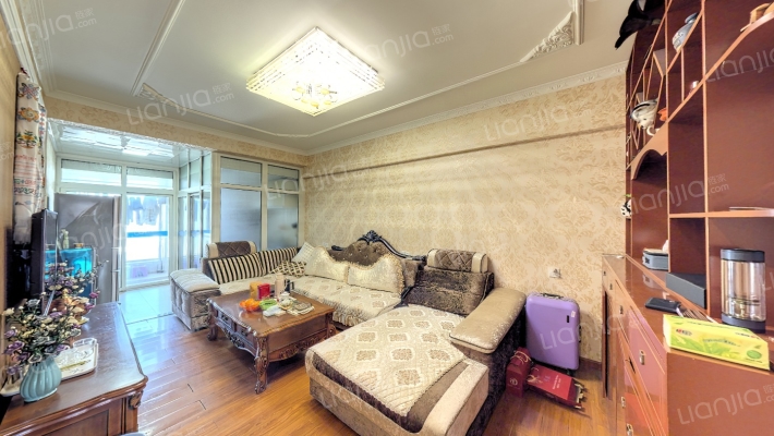 锦和名邸二手房实景图