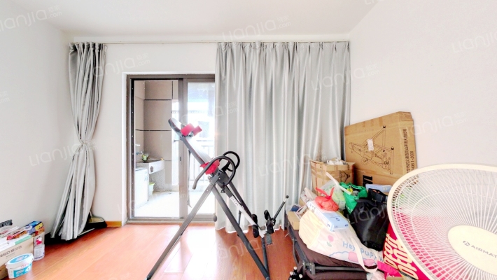 世茂上游墅三期二手房实景图