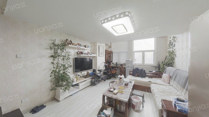六维极景二手房实景图