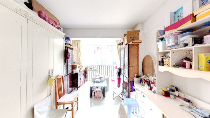 山水公寓二手房实景图