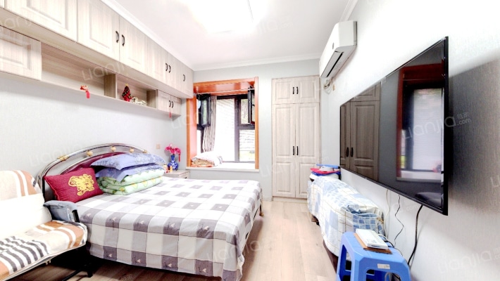 江山汇悦山府二手房实景图