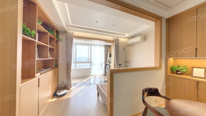 金凤凰温泉逸墅二手房实景图