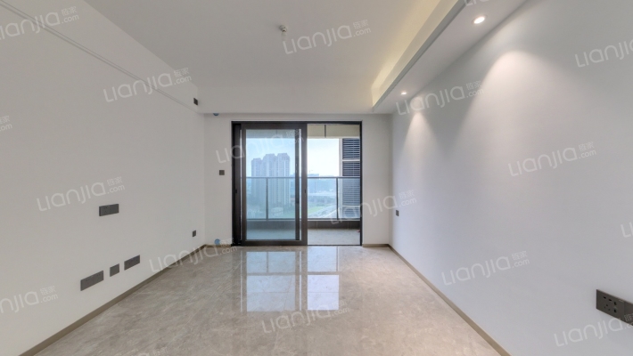 招商臻湾府二手房实景图