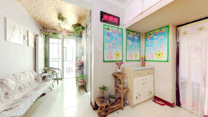 金马小区腾飞园二手房实景图