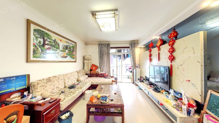 和泓四季C区二手房实景图