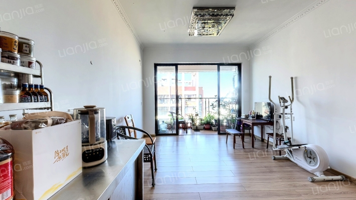 高盛花园二手房实景图