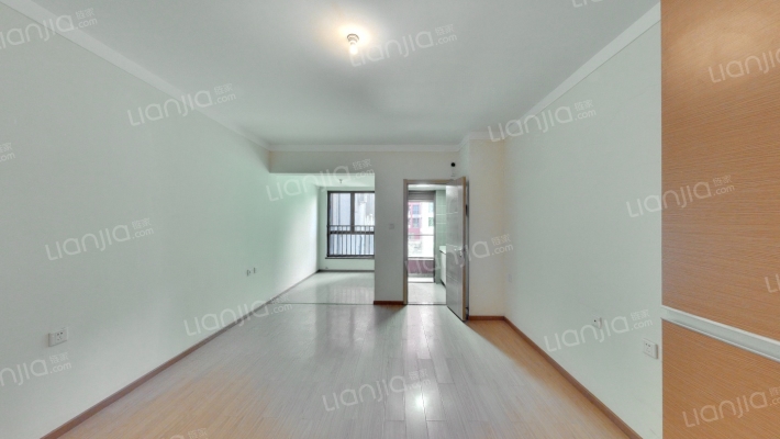 龙湖U城一组团二手房实景图