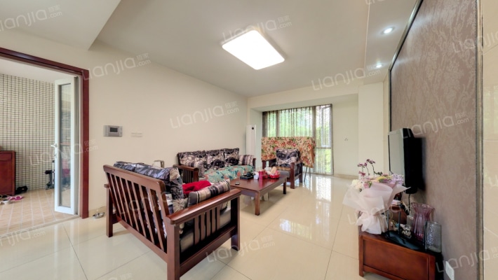 蓝岸A区二手房实景图