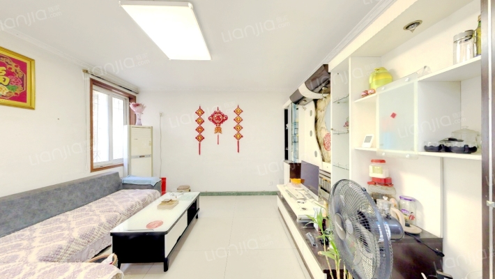 阳光假日二手房实景图