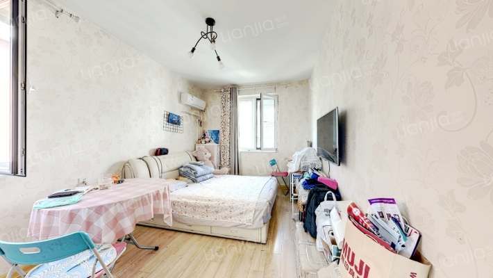 健强里二手房实景图