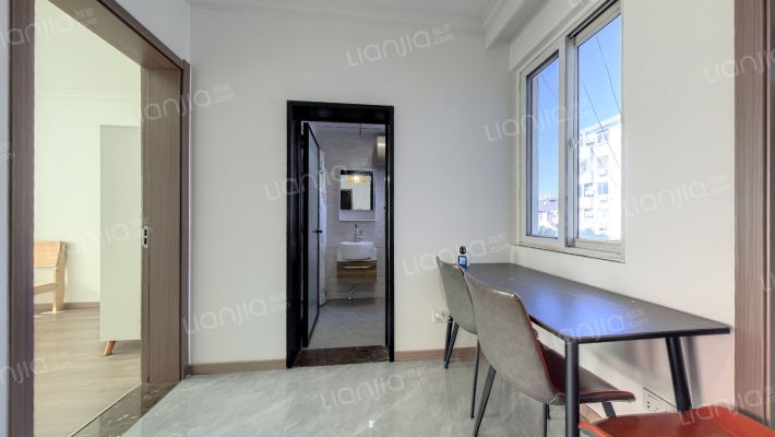 报慈新村三区二手房实景图