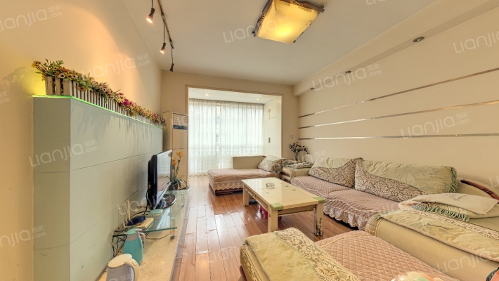 滨雅苑二手房实景图