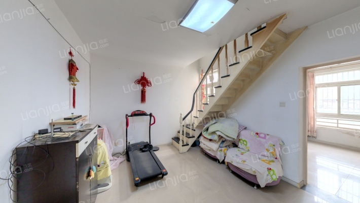 探矿厂宿舍二手房实景图