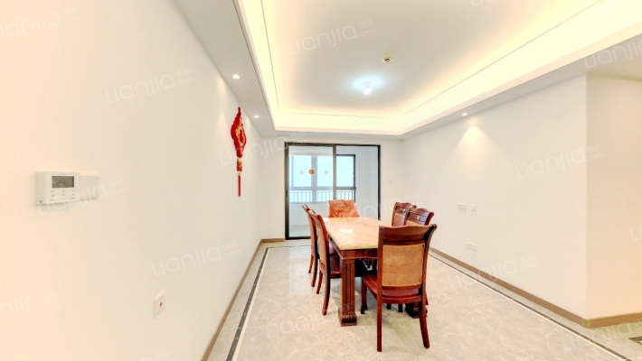 前海湾二手房实景图