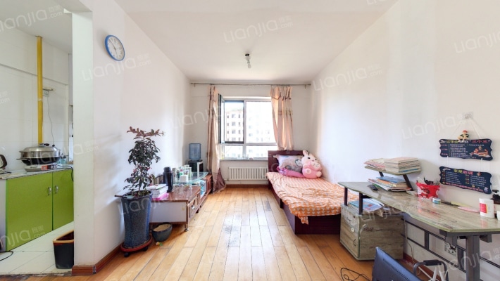 十三芳里二手房实景图