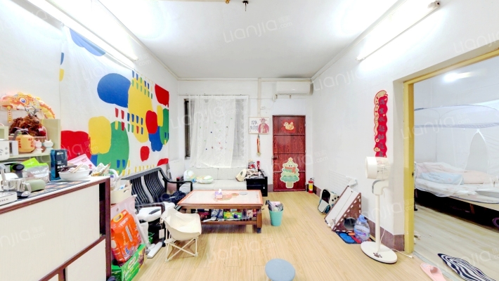 铁路宿舍大院二手房实景图