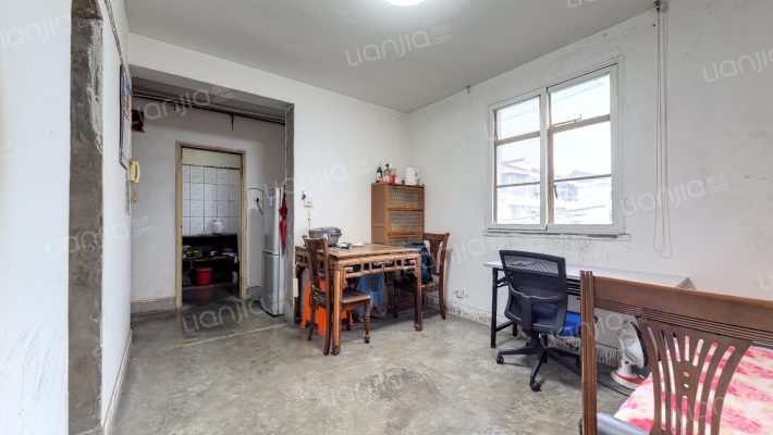 东沟六村二手房实景图