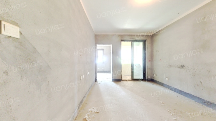 龙湖锦艺城高四组团二手房实景图