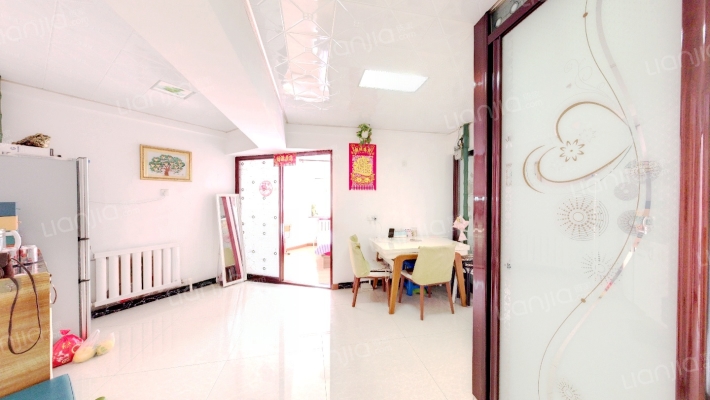 亚泰花园桃花苑二手房实景图